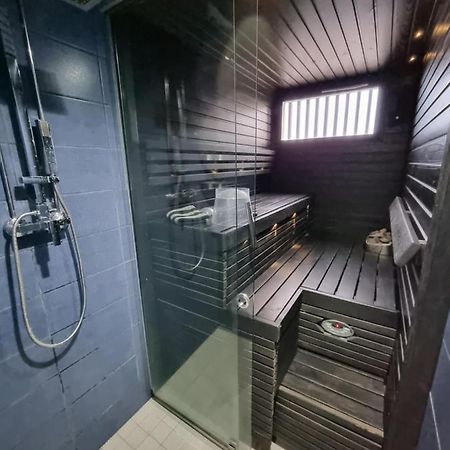 Central Gem With Sauna - Big Two-Room Apartment Free Parking Tampere Buitenkant foto